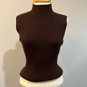 Sleeveless mock neck sweater